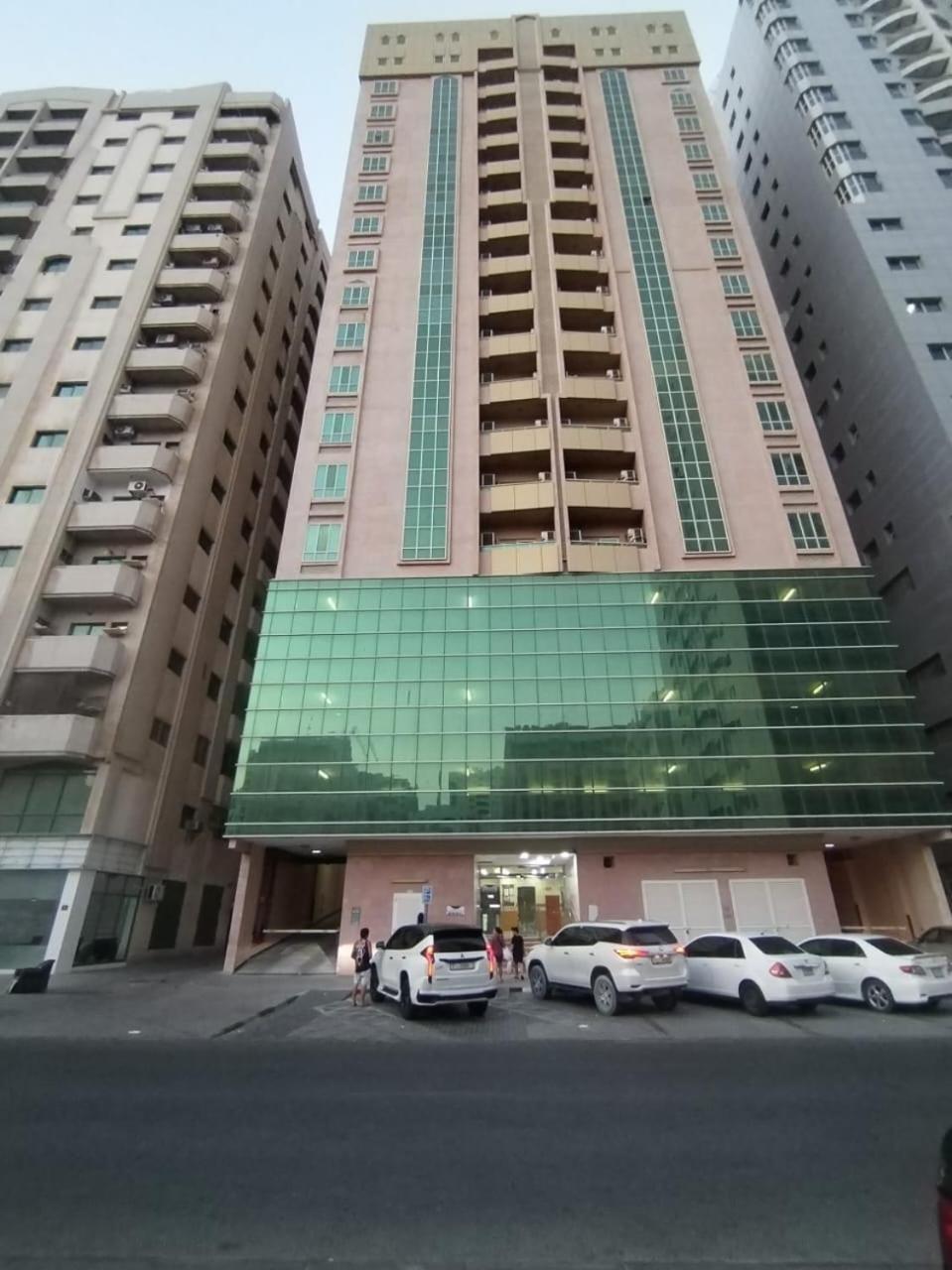 Vacation Homes Sharjah Exterior photo